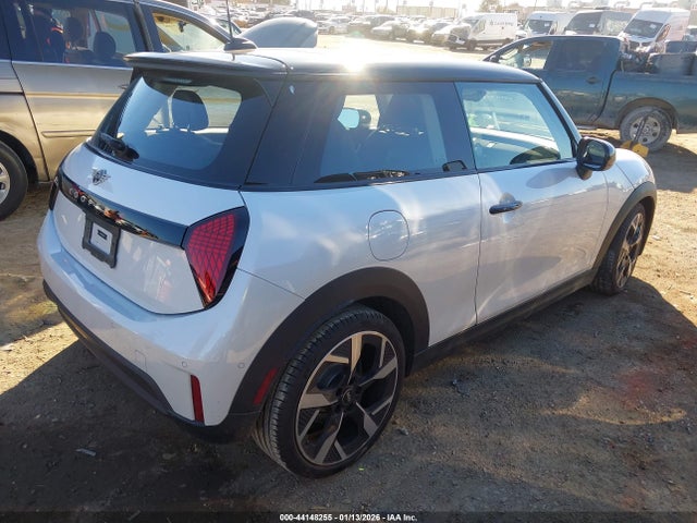 2025 MINI HARDTOP WMW23GD09S2X09808 Photo 3