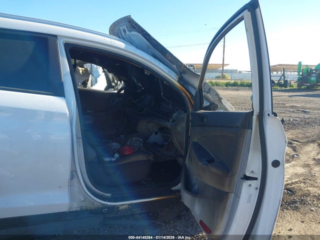 KM8J33A41MU293044 Hyundai Tucson Value