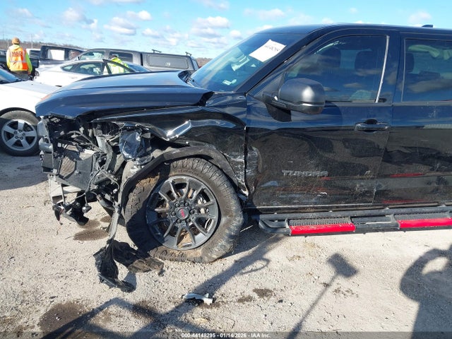Продаж на аукціоні авто 2022 Toyota Tundra Sr5, vin: 5TFLA5DB7NX041467, номер лоту: 44148295