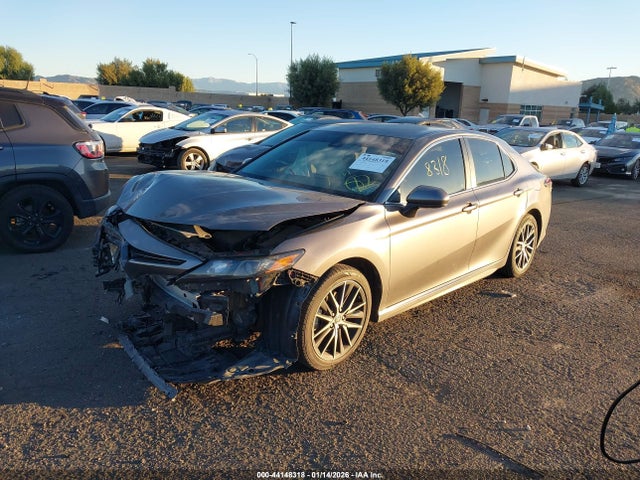 4T1G11AK3MU538820 Toyota CAMRY SE
