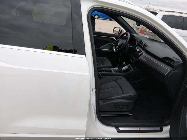 Aukcja sprzedaży 2023 Audi Q3 Premium 45 Tfsi S Line Quattro Tiptronic, vin: WA1DECF3XP1132980, numer aukcji: 44148329