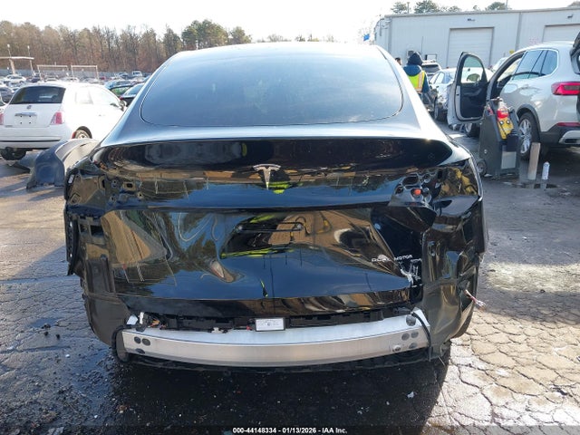 2023 TESLA MODEL Y 7SAYGDEE0PA111783 Photo 5