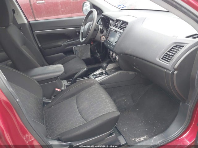 2021 MITSUBISHI OUTLANDER SPORT JA4APUAU0MU027636 Photo 4