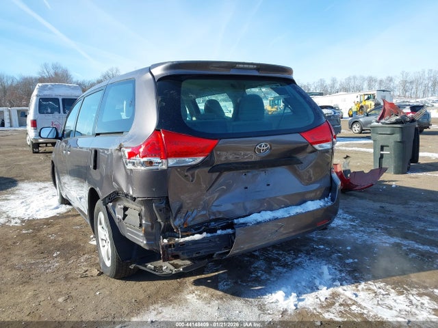 2011 TOYOTA SIENNA 5TDZK3DC4BS091815 Photo 5