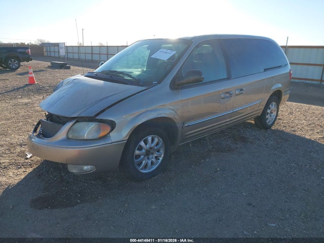2002 CHRYSLER TOWN & COUNTRY 2C4GP54L32R649179 Photo 1