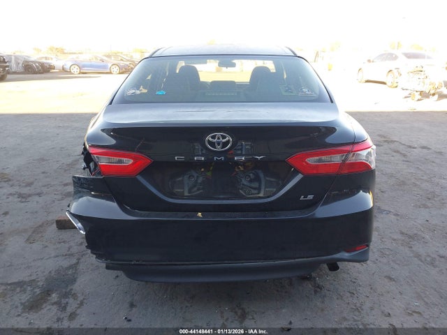 Toyota CAMRY LE 2018 JTNB11HK3J3043812 Image 16