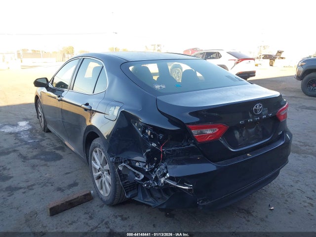 Toyota CAMRY LE 2018 JTNB11HK3J3043812 Image 6