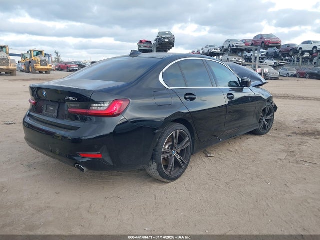 2022 BMW 330I 3MW5R1J02N8C57073 Photo 3