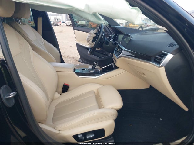 2022 BMW 330I 3MW5R1J02N8C57073 Photo 4