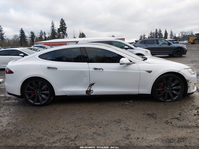 Продажа на аукционе авто 2015 Tesla Model S 70d/85d/p85d, vin: 5YJSA1H27FF080859, номер лота: 44148475