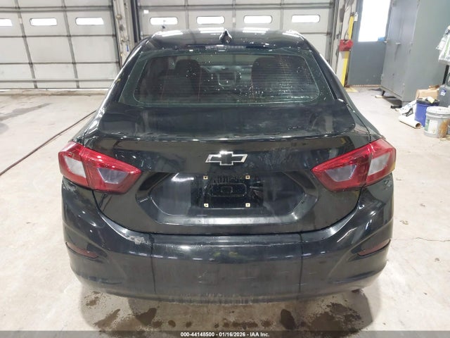 1G1BE5SM6H7189045 Chevrolet Cruze Lt Auto