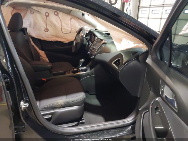 1G1BE5SM6H7189045 Chevrolet Cruze Lt Auto