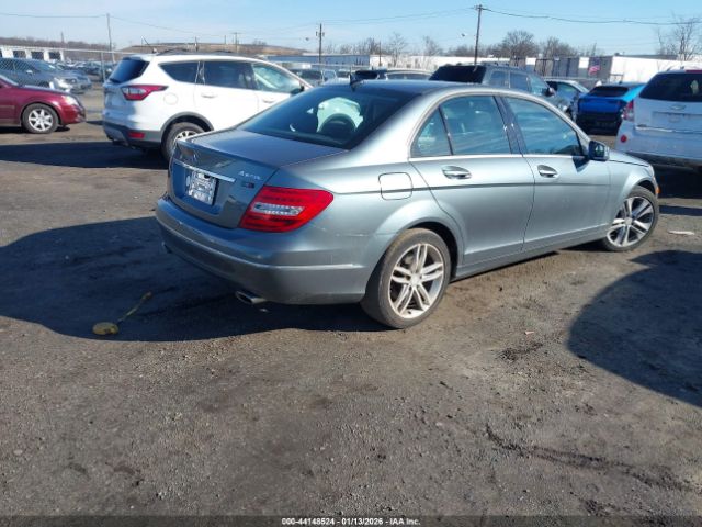 2012 MERCEDES-BENZ C 300 WDDGF8BB3CA608609 Photo 3