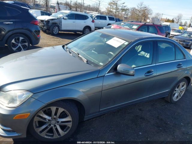 2012 MERCEDES-BENZ C 300 WDDGF8BB3CA608609 Photo 5