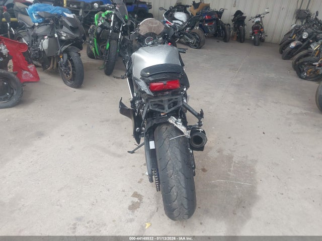 JS1GR7MA6T7100125 Suzuki GSX-R750