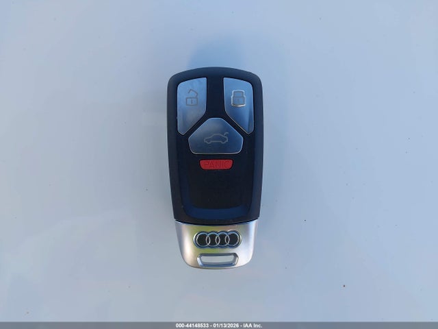 2017 AUDI A4 WAUENAF45HN012261 Photo 10