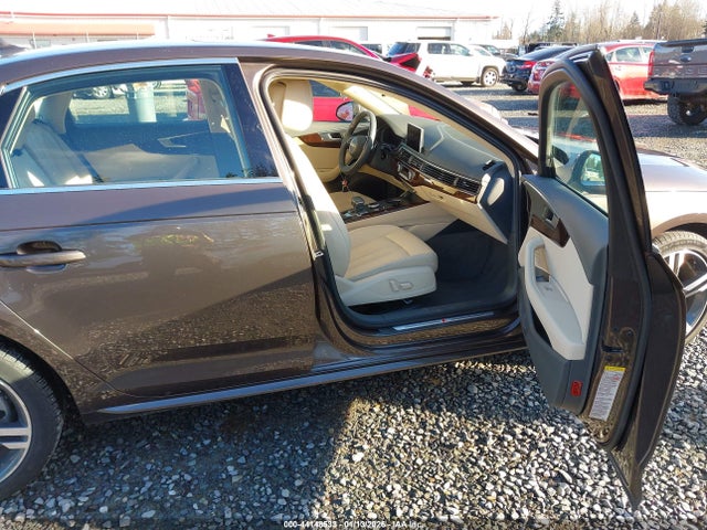 2017 AUDI A4 WAUENAF45HN012261 Photo 4