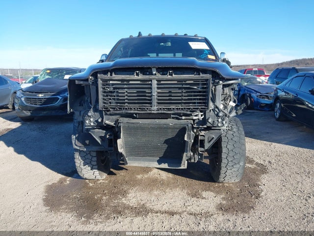 44148537 :رقم المزاد ، 3C6UR5FL4NG147390 vin ، 2022 Ram 2500 Laramie  4x4 6'4 Box مزاد بيع