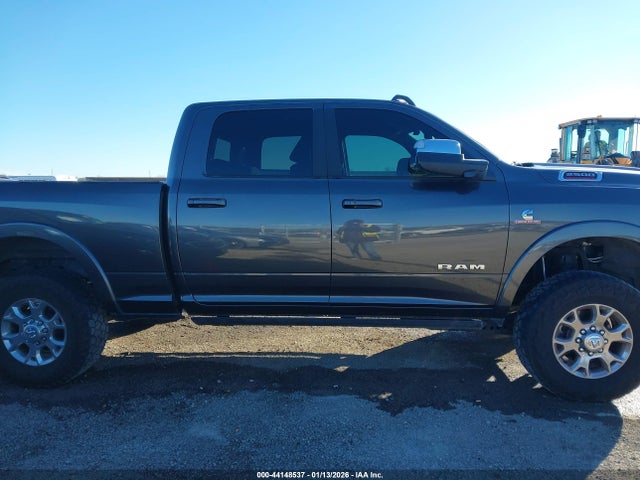 44148537 :رقم المزاد ، 3C6UR5FL4NG147390 vin ، 2022 Ram 2500 Laramie  4x4 6'4 Box مزاد بيع