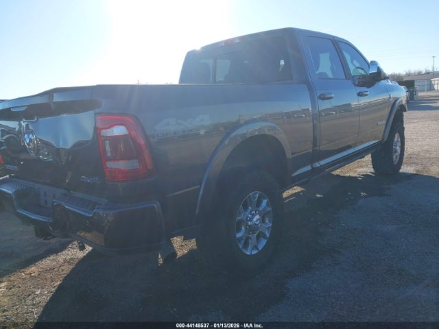 44148537 :رقم المزاد ، 3C6UR5FL4NG147390 vin ، 2022 Ram 2500 Laramie  4x4 6'4 Box مزاد بيع