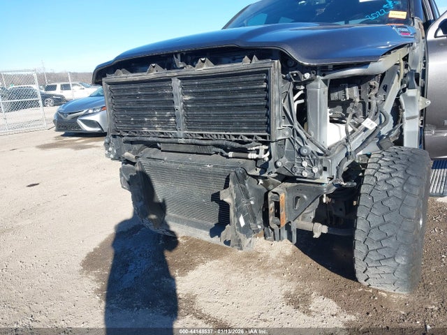 44148537 :رقم المزاد ، 3C6UR5FL4NG147390 vin ، 2022 Ram 2500 Laramie  4x4 6'4 Box مزاد بيع