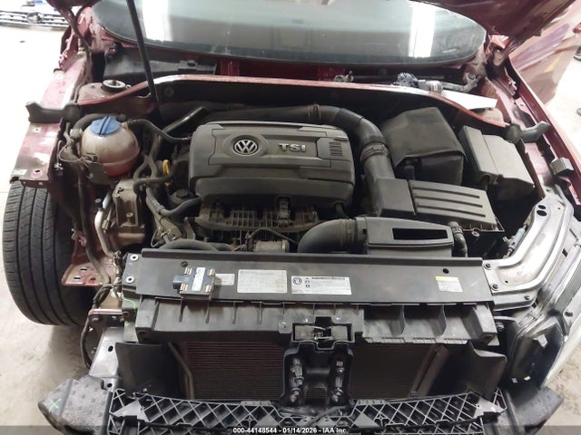 1VWGT7A39HC045291 Volkswagen Passat 1.8t Se