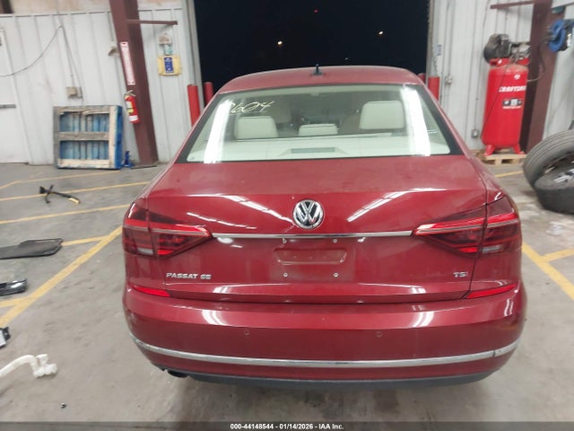 1VWGT7A39HC045291 Volkswagen Passat 1.8t Se