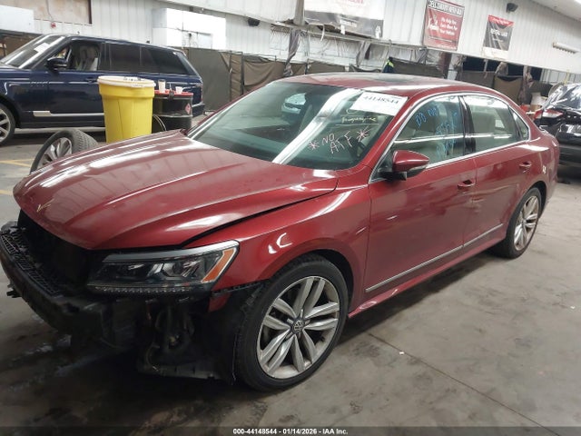 1VWGT7A39HC045291 Volkswagen Passat 1.8t Se