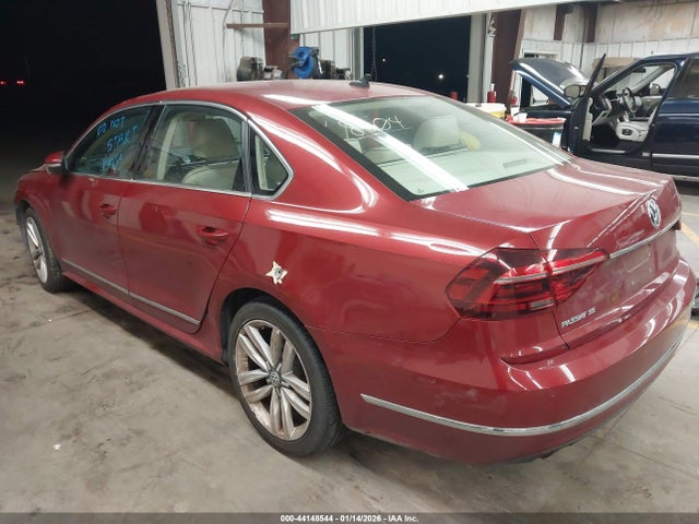 1VWGT7A39HC045291 Volkswagen Passat 1.8t Se