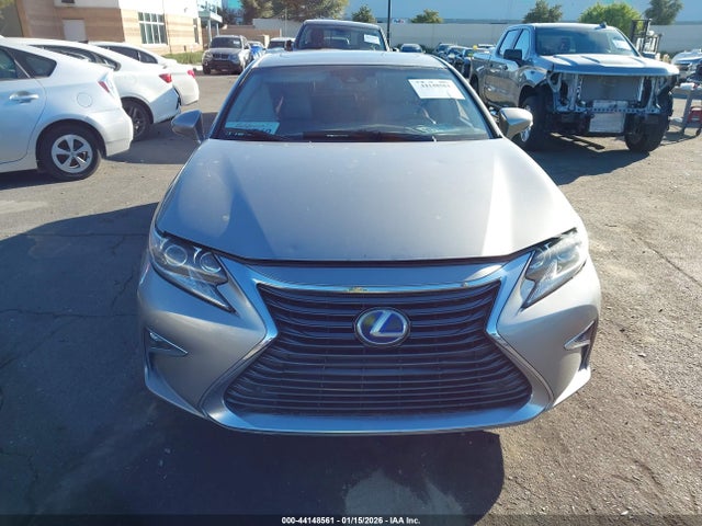 JTHBW1GG3H2140509 Lexus ES 300H
