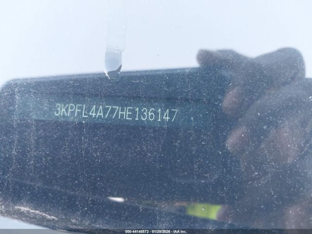 2017 KIA FORTE 3KPFL4A77HE136147 Photo 8