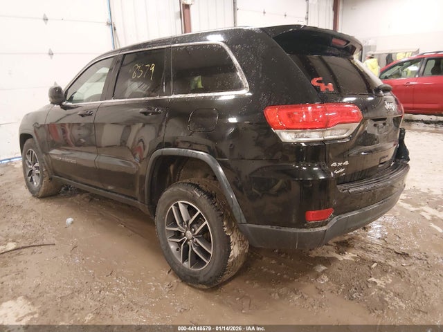 2017 JEEP GRAND CHEROKEE 1C4RJFAG6HC631459 Photo 2