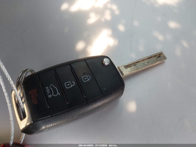 5XYPGDA52HG208351 KIA Sorento 3.3l Lx