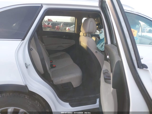 5XYPGDA52HG208351 KIA Sorento 3.3l Lx