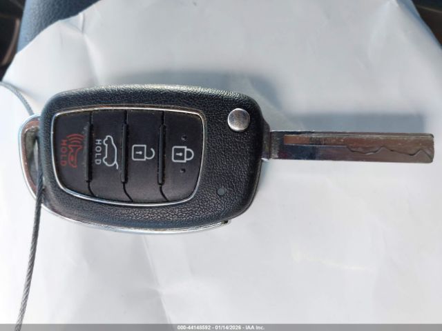 2018 HYUNDAI SANTA FE SPORT 5XYZTDLB7JG562475 Photo 10