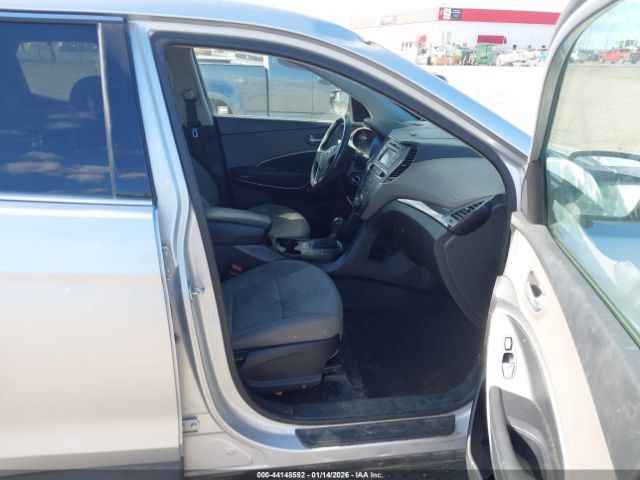 2018 HYUNDAI SANTA FE SPORT 5XYZTDLB7JG562475 Photo 4