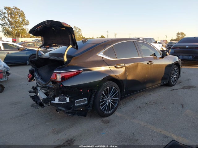 58ADZ1B12RU164072 Lexus ES 350