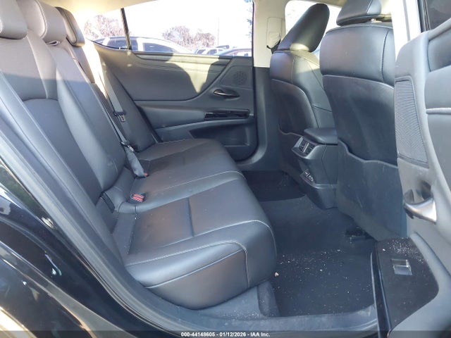 58ADZ1B12RU164072 Lexus ES 350