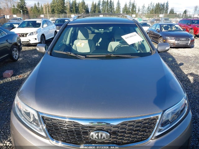 5XYKT4A75EG426013 KIA Sorento Lx V6