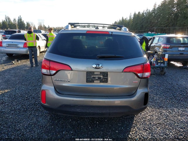 5XYKT4A75EG426013 KIA Sorento Lx V6