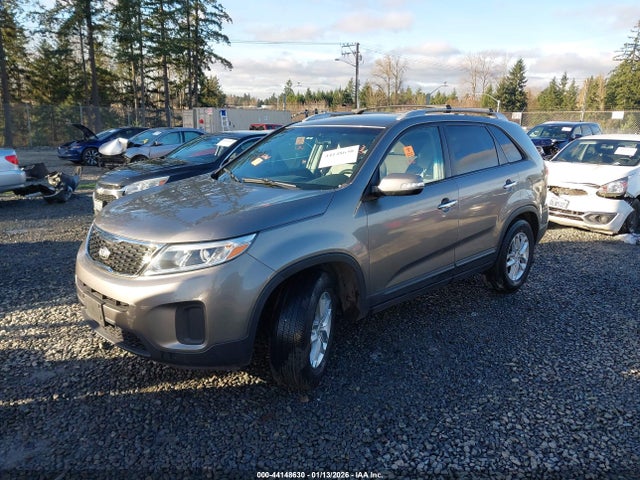 5XYKT4A75EG426013 KIA Sorento Lx V6
