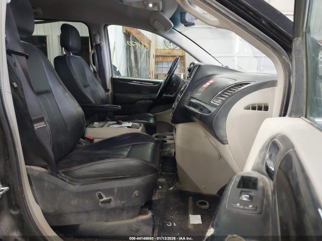 44148650 :رقم المزاد ، 2C4RC1BG3CR255492 vin ، 2012 Chrysler Town & Country Touring مزاد بيع
