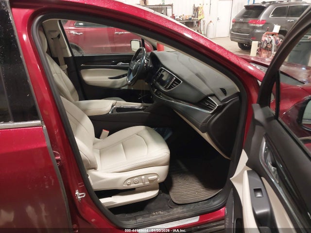44148684 :رقم المزاد ، 5GAEVBKW3NJ136310 vin ، 2022 Buick Enclave Awd Premium مزاد بيع