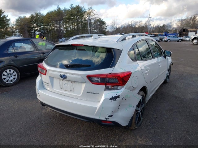 4S3GTAV67L3709634 Subaru Impreza Premium 5-door