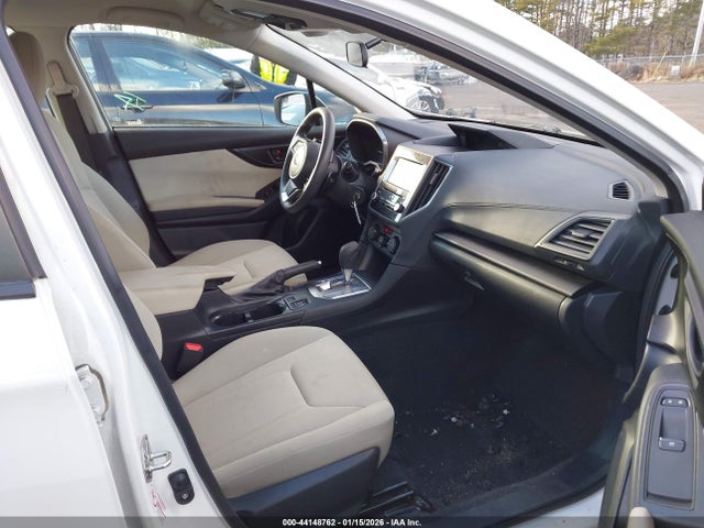 4S3GTAV67L3709634 Subaru Impreza Premium 5-door