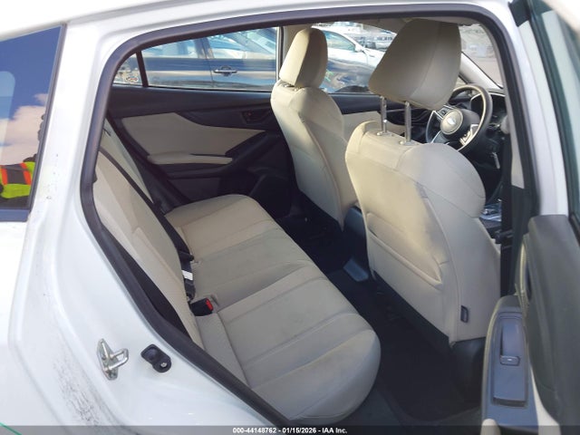 4S3GTAV67L3709634 Subaru Impreza Premium 5-door