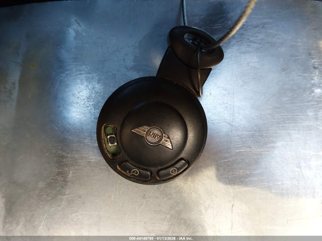 2009 MINI COOPER S WMWMF73569TT96198 Photo 10