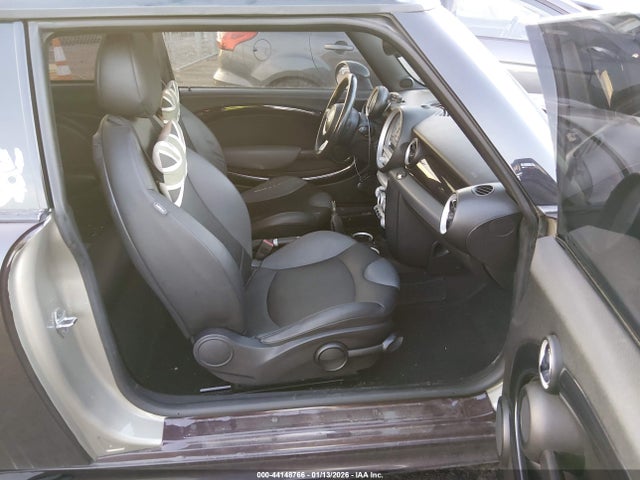2009 MINI COOPER S WMWMF73569TT96198 Photo 4