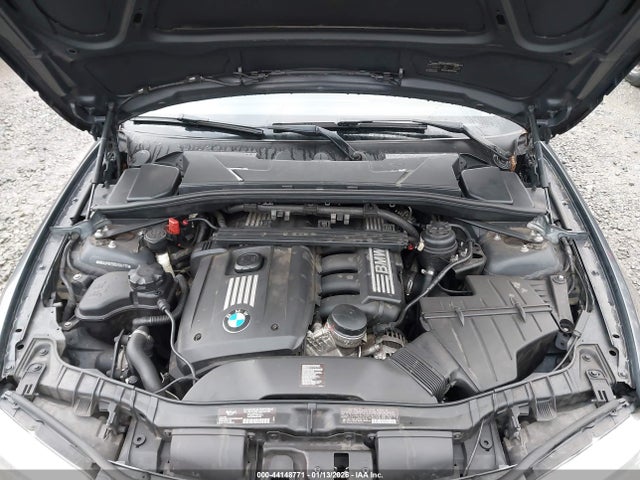 44148771 :رقم المزاد ، WBAUP9C5XDVS94733 vin ، 2013 Bmw 128i مزاد بيع