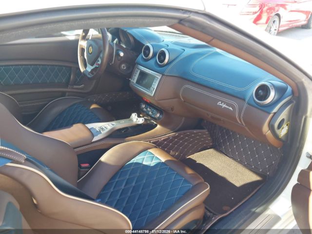 2013 FERRARI CALIFORNIA ZFF65TJA1D0190645 Photo 4